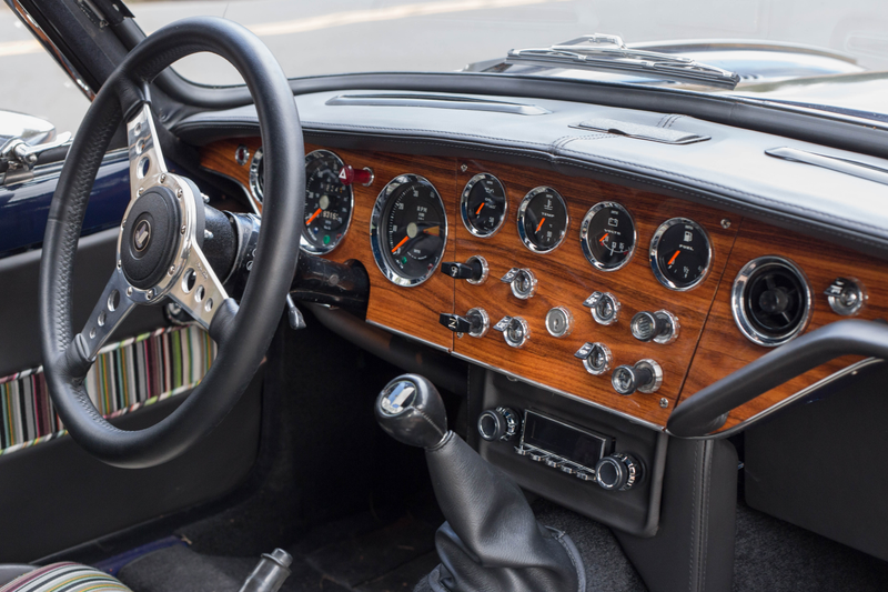 Illustration for article titled Driving a 1970 Triumph GT6+ Reminds You Cars Once Had Steep Learning Curves